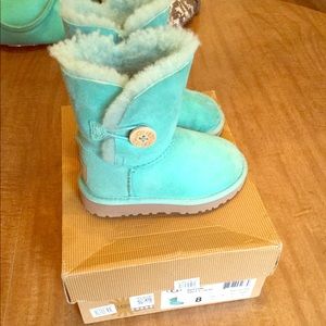 Authentic Bailey Button UGG Toddler size 8